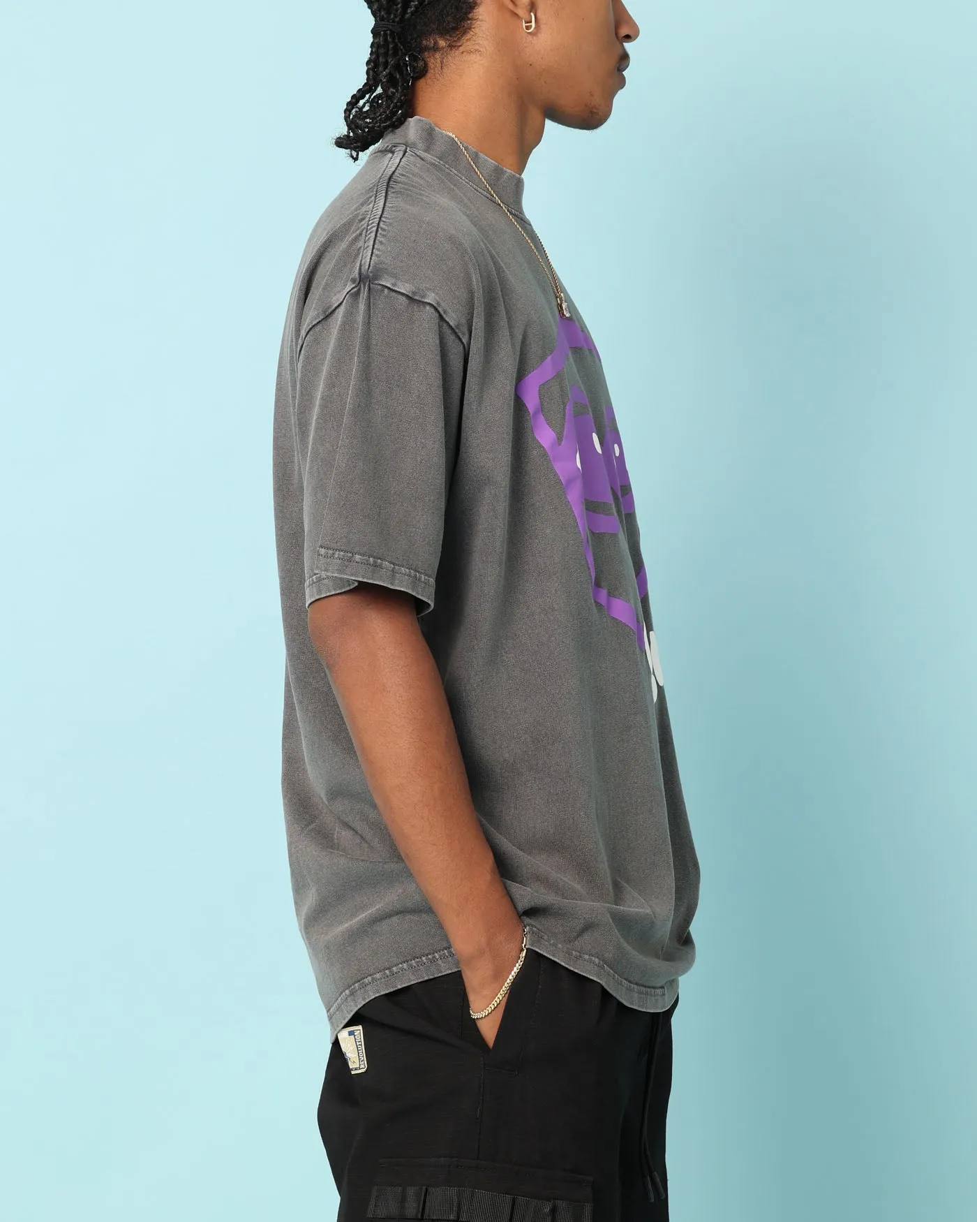 Carre Tired Eyes T-Shirt Washed Charcoal