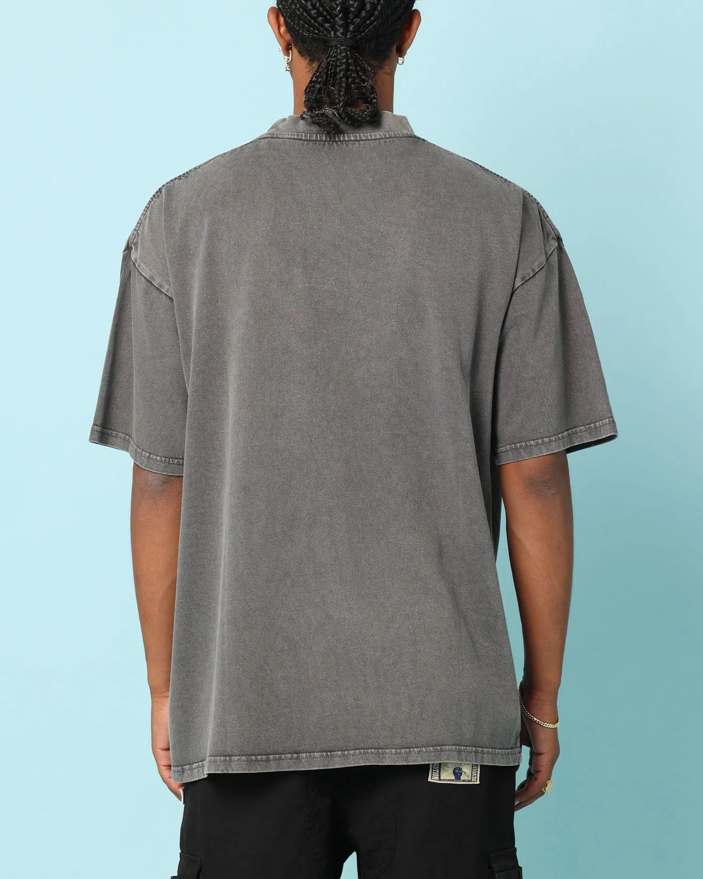 Carre Tired Eyes T-Shirt Washed Charcoal