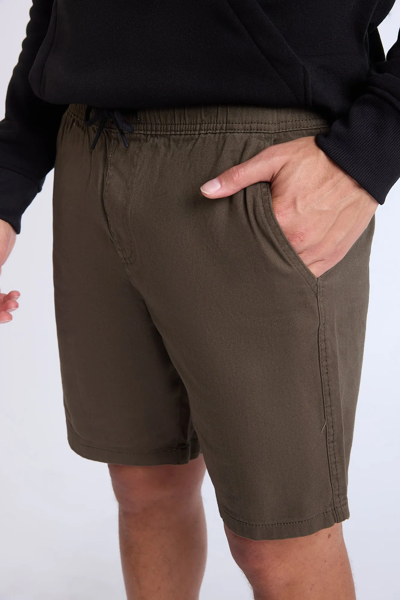 Twill 9" Jogger Shorts